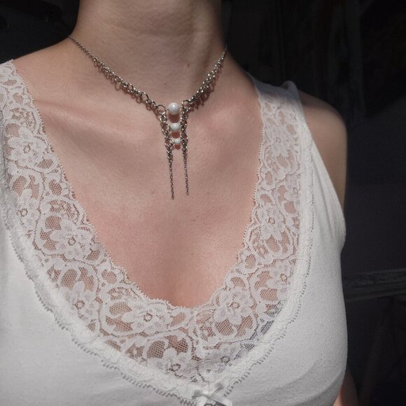 Fairy whimsical gothic victorian white pearls and silver double rosary necklace - Picture 8 of 9